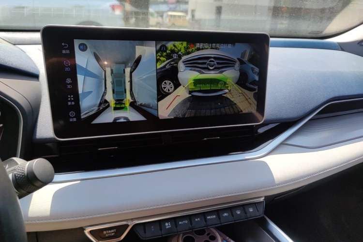 Used Geely Auto Preface 2021 2.0TD Flagship Edition Audio And AC Panel