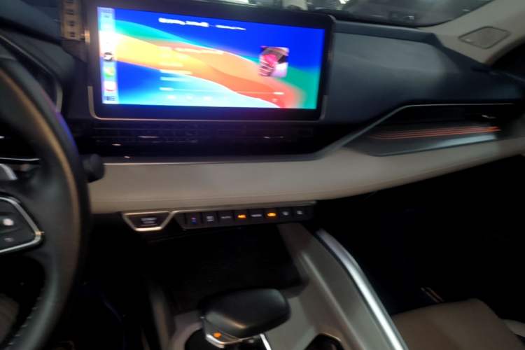 Used Geely Auto Preface 2021 Revised Version 2.0TD Luxury Edition Audio And AC Panel