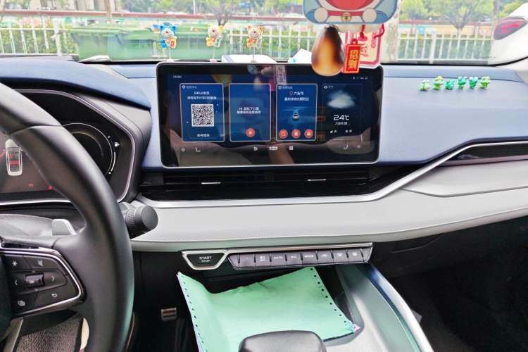 Used Geely Auto Preface 2021 2.0TD Luxury Version Audio And AC Panel