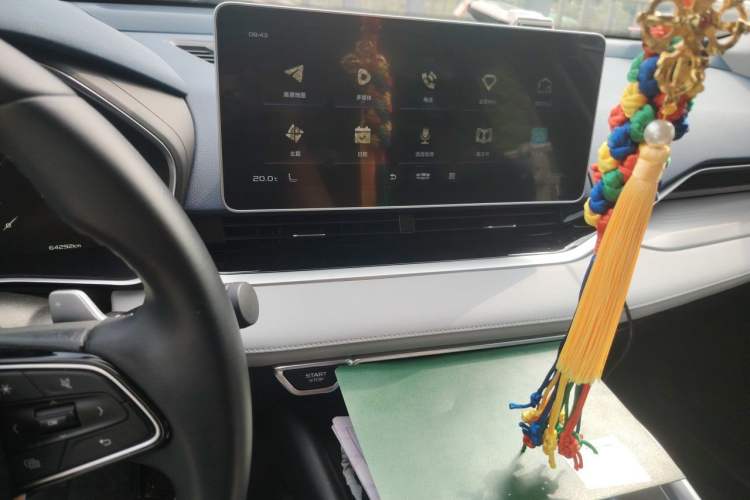 Used Geely Auto Preface 2021 2.0TD Luxury Version Audio And AC Panel