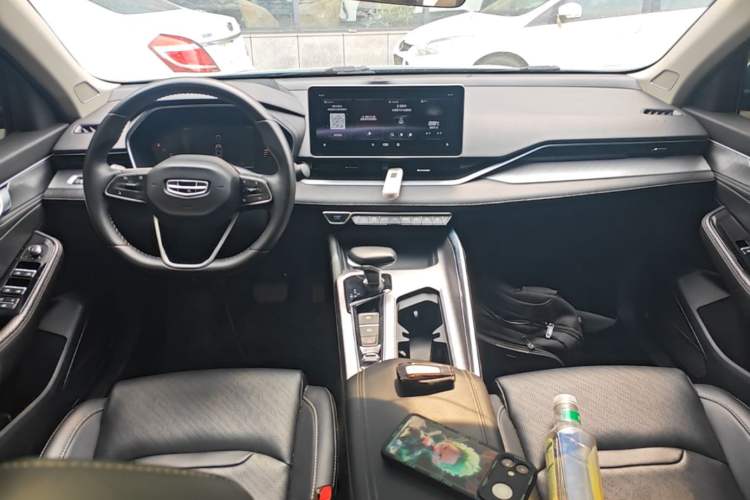 Used Geely Auto Preface 2021 2.0TD Luxury Version Center Console