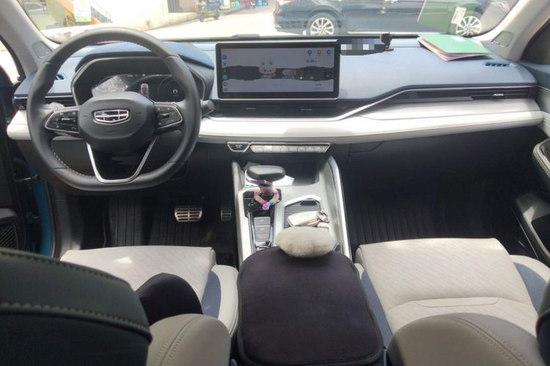 Used Geely Auto Preface 2021 Revised Version 2.0TD Luxury Edition Center Console