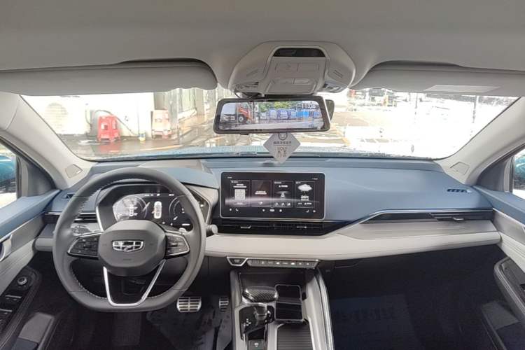 Used Geely Auto Preface 2021 2.0TD Designer's Recommended Edition Center Console