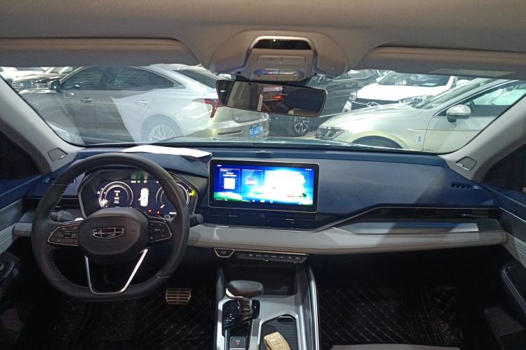 Used Geely Auto Preface 2021 Revised Version 2.0TD Luxury Edition Center Console