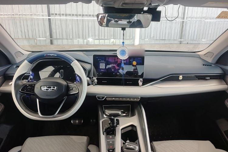 Used Geely Auto Preface 2021 2.0TD Luxury Version Center Console