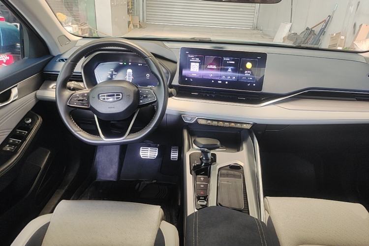 Used Geely Auto Preface 2021 Revised Version 2.0TD Luxury Edition Center Console