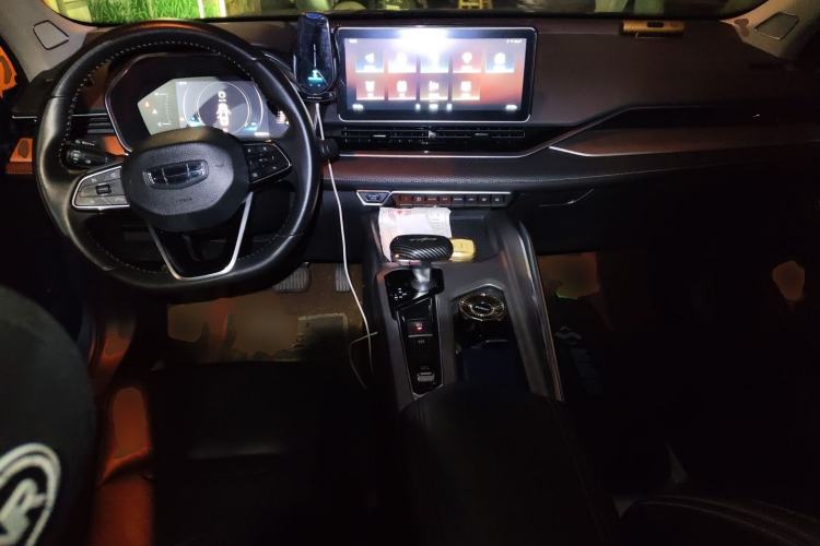 Used Geely Auto Preface 2021 2.0TD Luxury Version Center Console