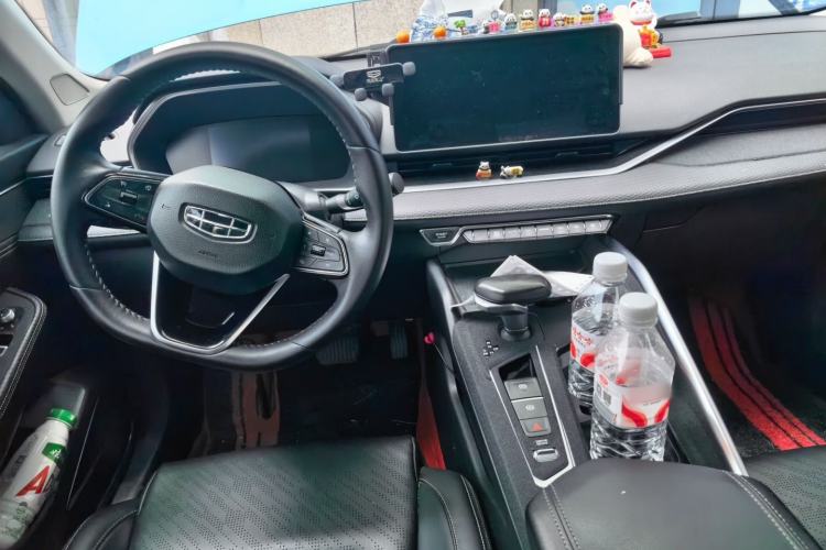 Used Geely Auto Preface 2021 2.0TD Luxury Version Center Console