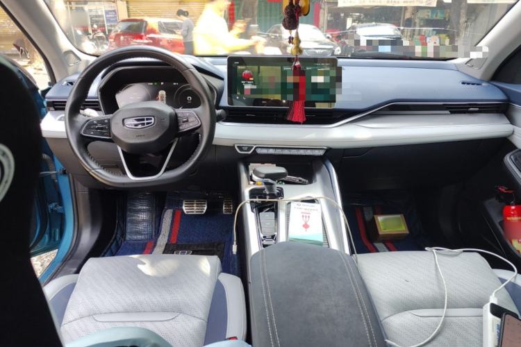 Used Geely Auto Preface 2021 2.0TD Designer's Recommended Edition Center Console