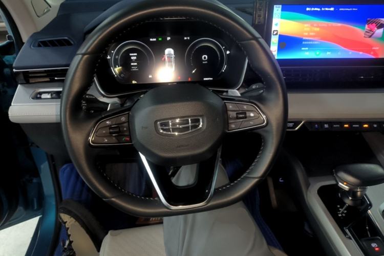 Used Geely Auto Preface 2021 Revised Version 2.0TD Luxury Edition Center Console