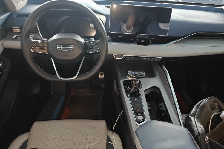 Used Geely Auto Preface 2021 Revised Version 2.0TD Luxury Edition Center Console