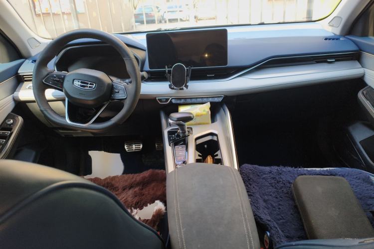 Used Geely Auto Preface 2021 Revised Version 2.0TD Luxury Edition Center Console