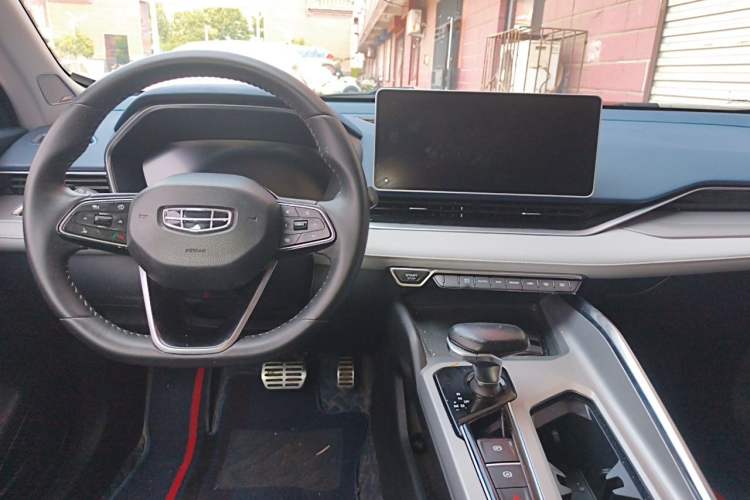 Used Geely Auto Preface 2021 2.0TD Luxury Version Center Console