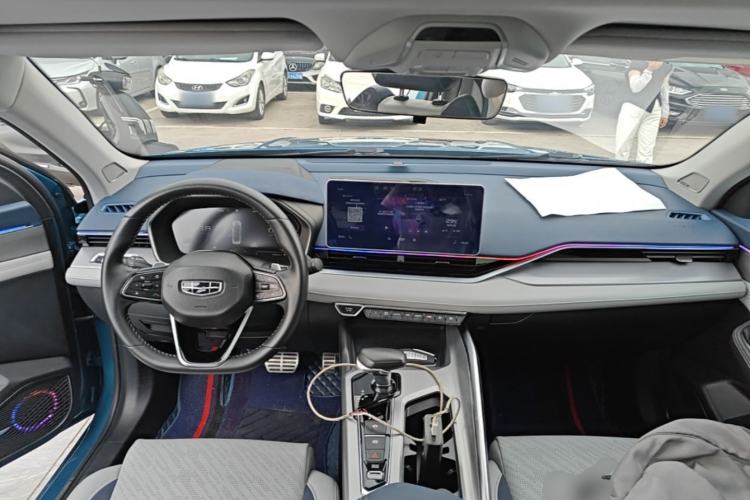 Used Geely Auto Preface 2021 Revised Version 2.0TD Luxury Edition Center Console