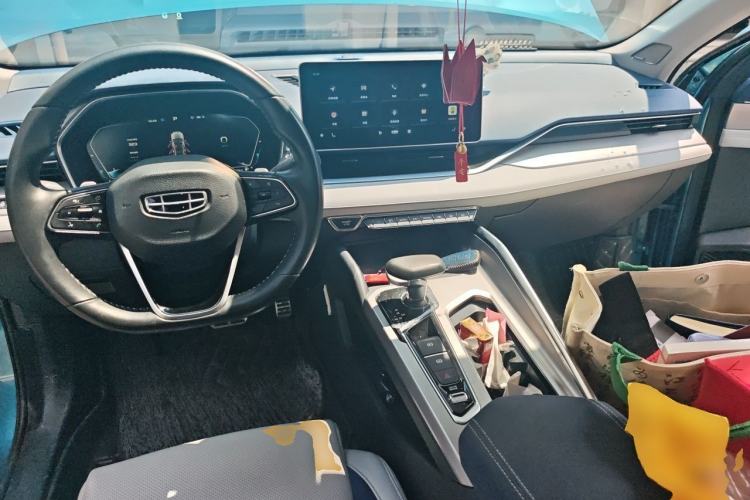 Used Geely Auto Preface 2021 2.0TD Flagship Edition Center Console