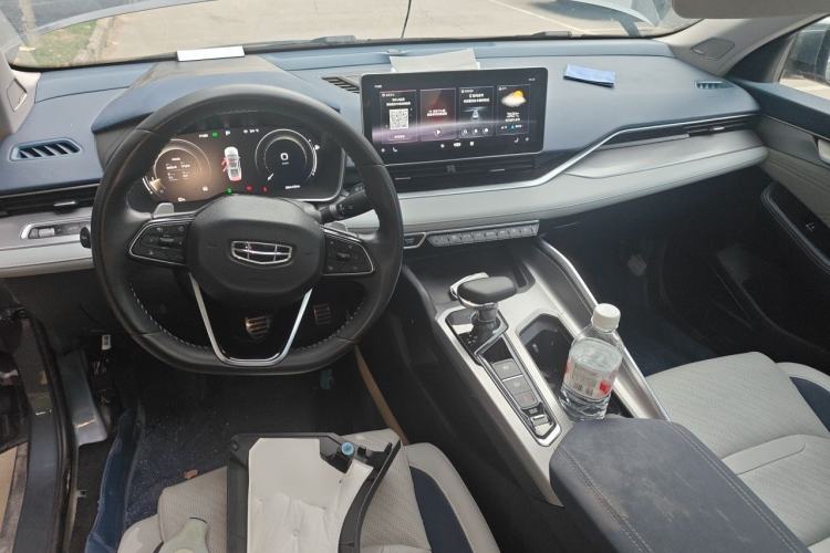 Used Geely Auto Preface 2021 Revised Version 2.0TD Luxury Edition Center Console