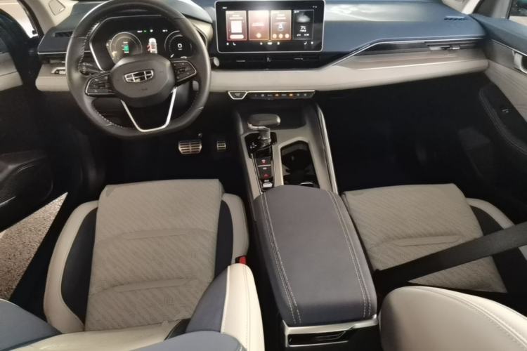 Used Geely Auto Preface 2021 2.0TD Luxury Version Center Console