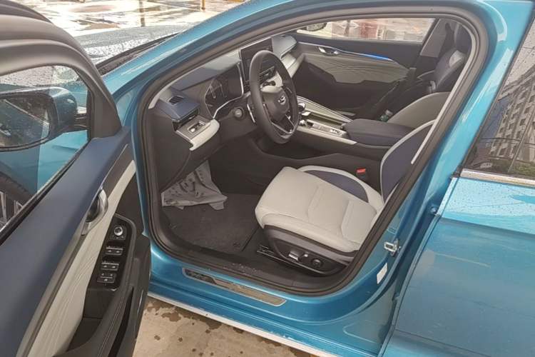Used Geely Auto Preface 2021 2.0TD Designer's Recommended Edition Driver Seat