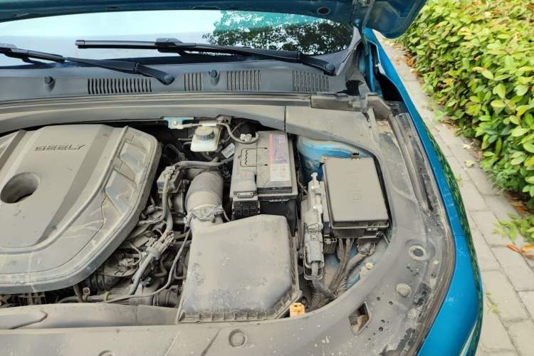 Used Geely Auto Preface 2021 2.0TD Designer's Recommended Edition Engine Bay Left