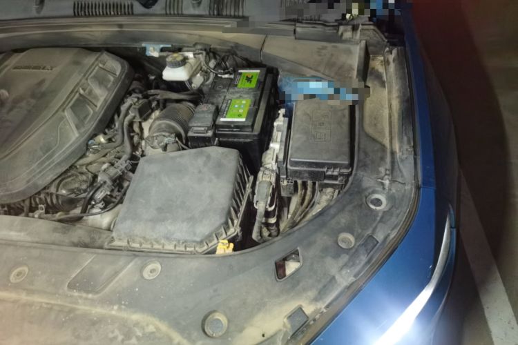 Used Geely Auto Preface 2021 2.0TD Designer's Recommended Edition Engine Bay Left
