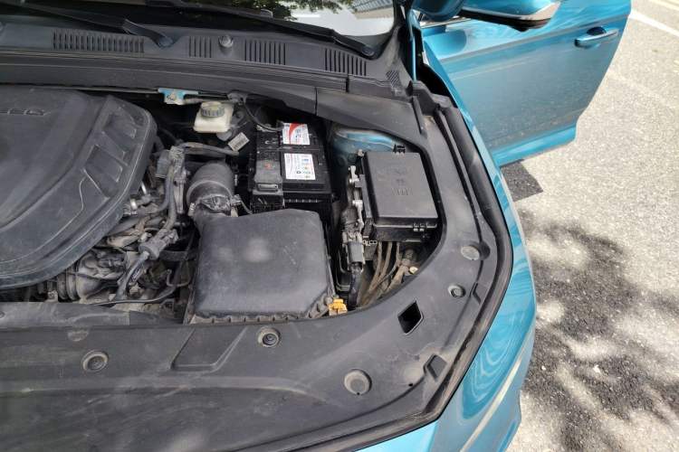 Used Geely Auto Preface 2021 2.0TD Designer's Recommended Edition Engine Bay Left