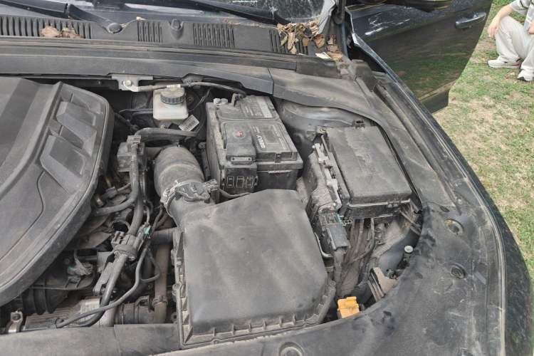 Used Geely Auto Preface 2021 Revised Version 2.0TD Luxury Edition Engine Bay Left
