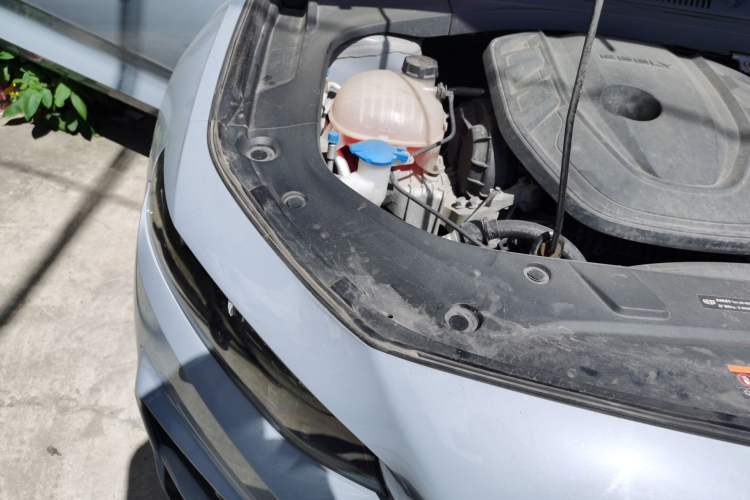 Used Geely Auto Preface 2021 2.0TD Space-Time Edition Hao Yue Engine Bay Right