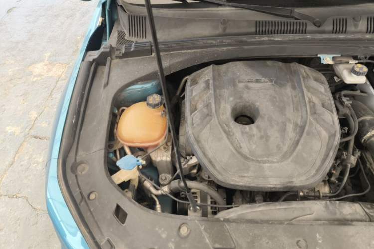 Used Geely Auto Preface 2021 2.0TD Luxury Version Engine Bay Right
