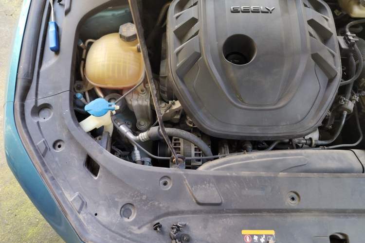 Used Geely Auto Preface 2021 2.0TD Luxury Version Engine Bay Right