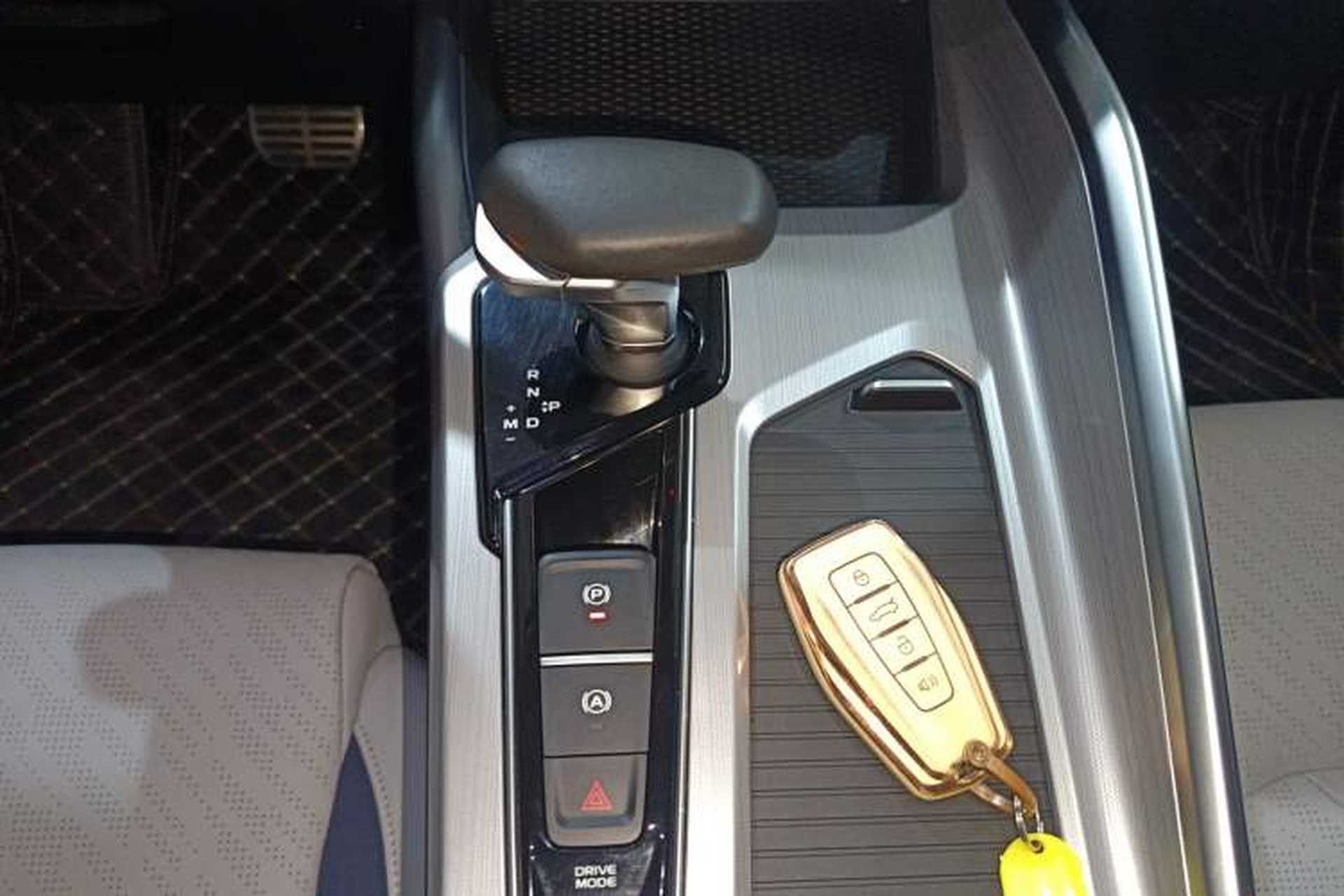 Used Geely Auto Preface 2021 Revised Version 2.0TD Luxury Edition Gear Lever