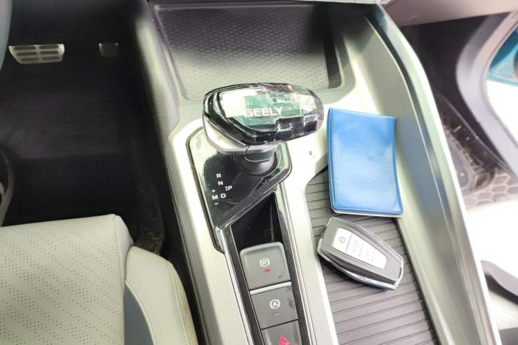 Used Geely Auto Preface 2021 2.0TD Designer's Recommended Edition Gear Lever