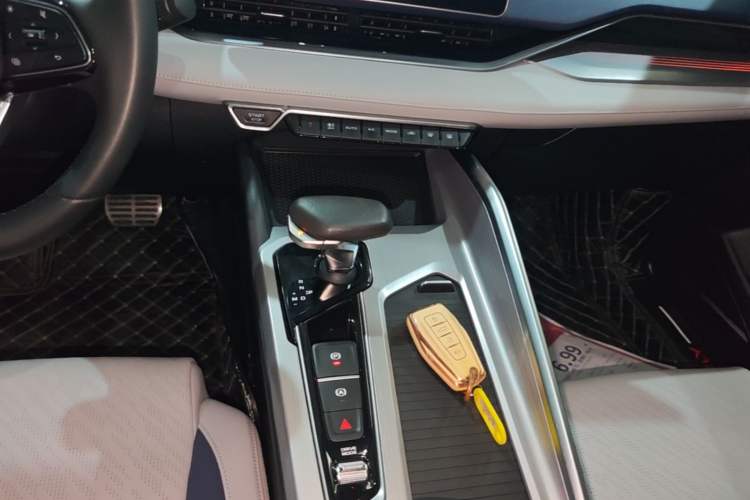 Used Geely Auto Preface 2021 Revised Version 2.0TD Luxury Edition Gear Lever