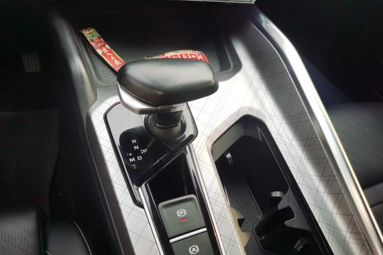 Used Geely Auto Preface 2021 2.0TD Luxury+ Version Gear Lever