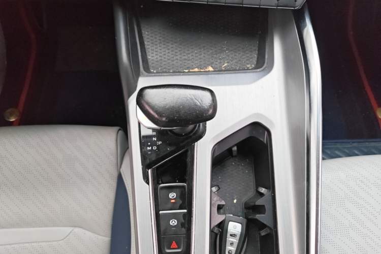 Used Geely Auto Preface 2021 Revised Version 2.0TD Luxury Edition Gear Lever