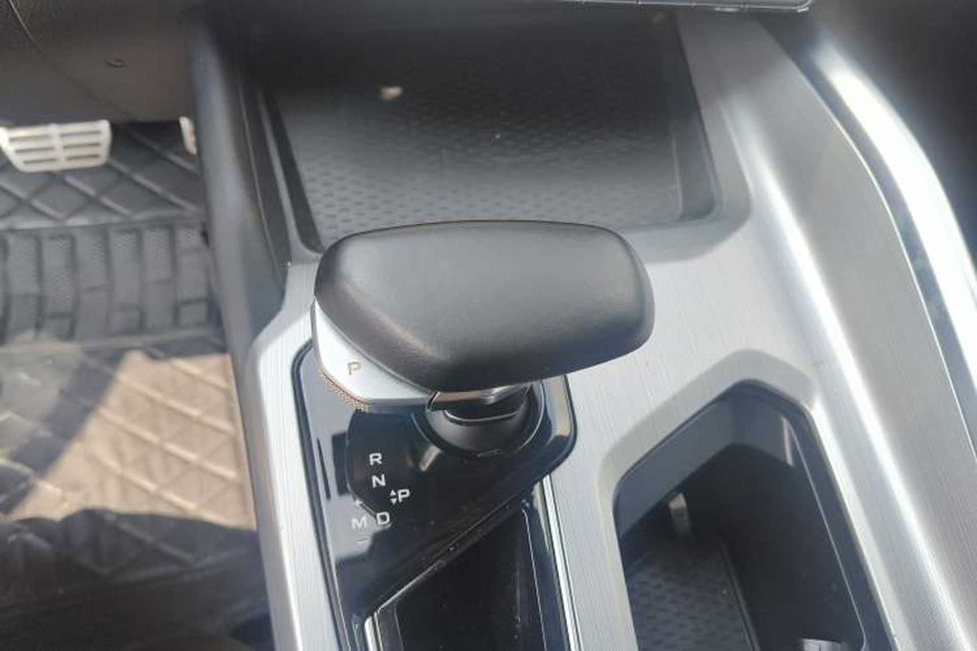 Used Geely Auto Preface 2021 Revised Version 2.0TD Luxury Edition Gear Lever