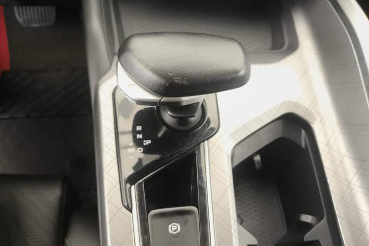 Used Geely Auto Preface 2021 2.0TD Luxury Version Gear Lever