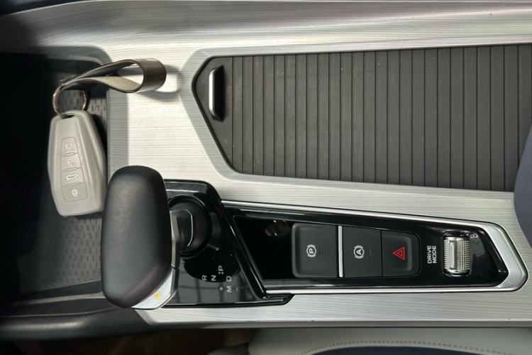 Used Geely Auto Preface 2021 Revised Version 2.0TD Luxury Edition Gear Lever