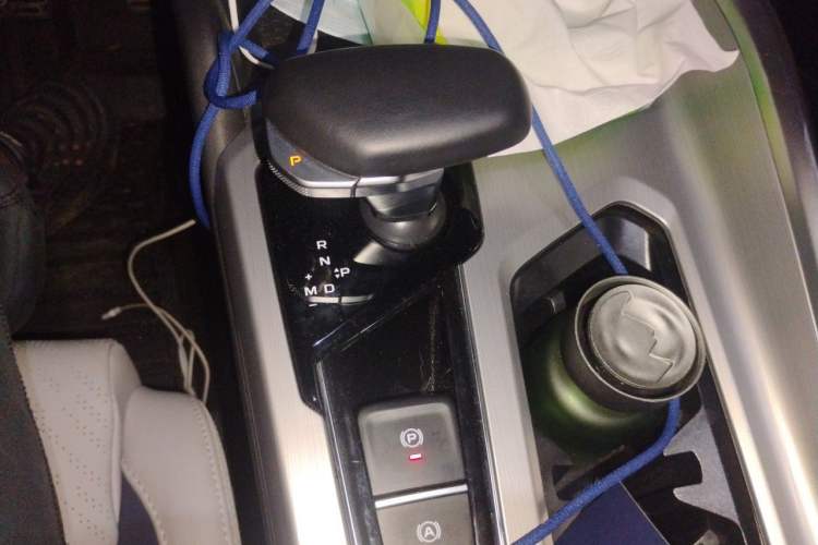 Used Geely Auto Preface 2021 Revised Version 2.0TD Luxury Edition Gear Lever