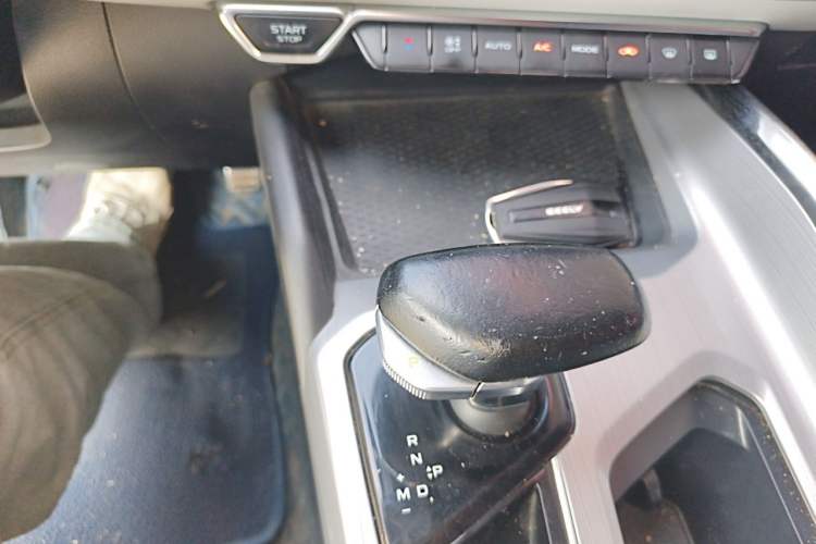 Used Geely Auto Preface 2021 2.0TD Luxury Version Gear Lever