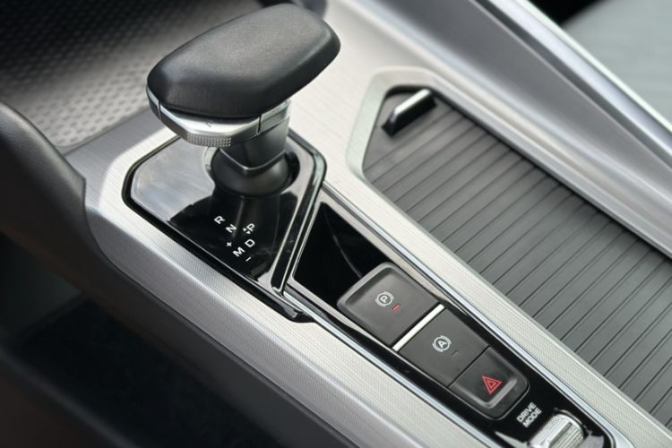 Used Geely Auto Preface 2021 2.0TD Luxury Version Gear Lever