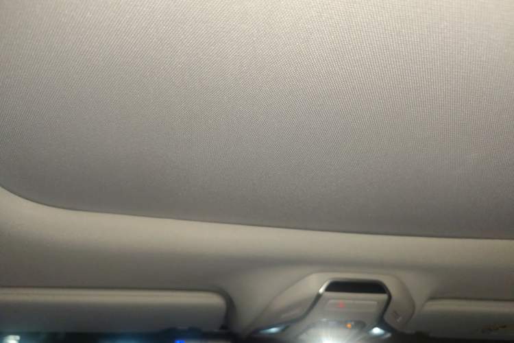 Used Geely Auto Preface 2021 Revised Version 2.0TD Luxury Edition Headliner