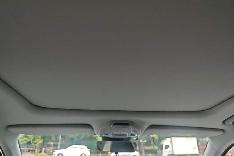 Used Geely Auto Preface 2021 Revised Version 2.0TD Luxury Edition Headliner