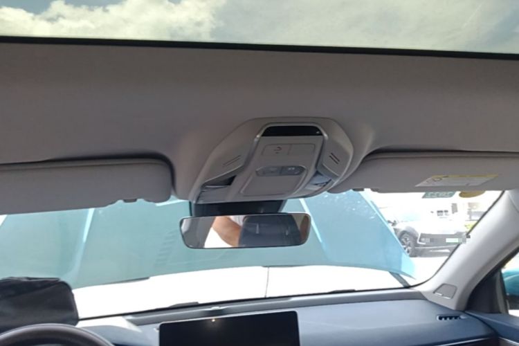 Used Geely Auto Preface 2021 2.0TD Designer's Recommended Edition Headliner