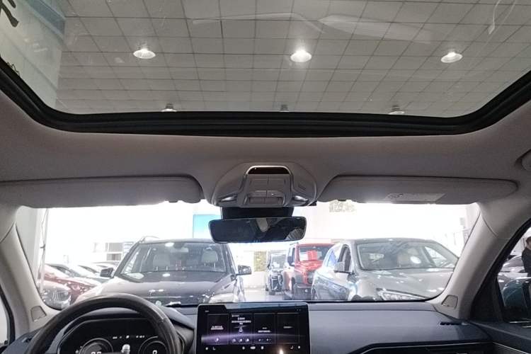 Used Geely Auto Preface 2021 Revised Version 2.0TD Luxury Edition Headliner