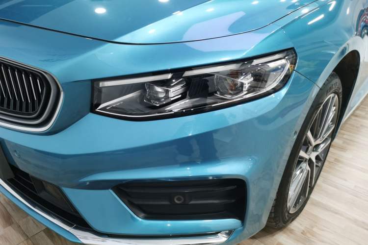 Used Geely Auto Preface 2021 2.0TD Designer's Recommended Edition Left Front Headlight