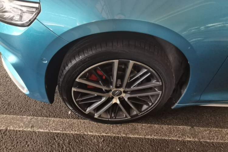 Used Geely Auto Preface 2021 2.0TD Designer's Recommended Edition Left Front Wheel Hub