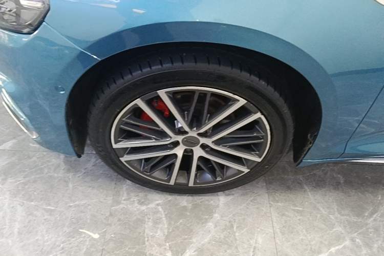 Used Geely Auto Preface 2021 Revised Version 2.0TD Luxury Edition Left Front Wheel Hub