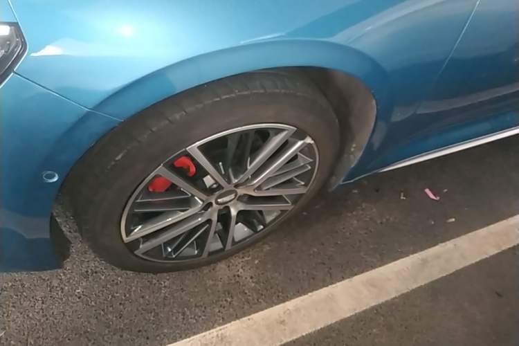 Used Geely Auto Preface 2021 Revised Version 2.0TD Luxury Edition Left Front Wheel Hub