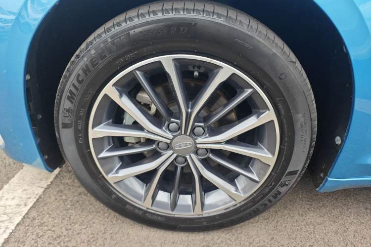Used Geely Auto Preface 2021 2.0TD Luxury Version Left Front Wheel Hub
