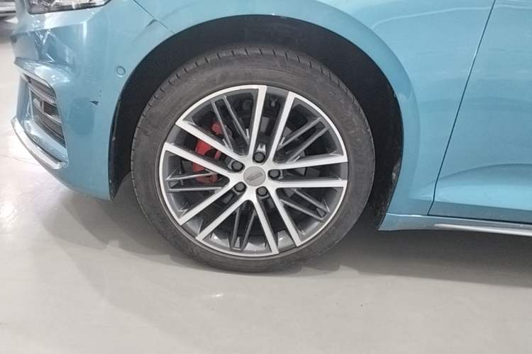 Used Geely Auto Preface 2021 Revised Version 2.0TD Luxury Edition Left Front Wheel Hub